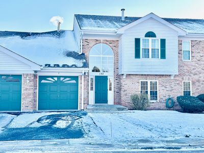 157 W Brandon Ct APT B, Palatine, IL, 60067