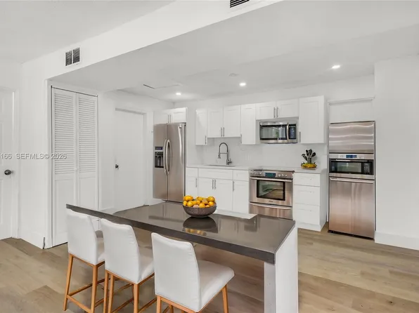 2443 NW 55th St, Miami, FL 33142