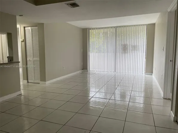 8004 SW 149th Ave APT C202, Miami, FL 33193