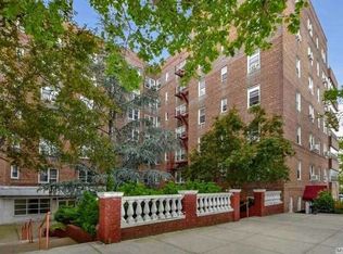 6360 102nd St APT G22, Rego Park, NY 11374