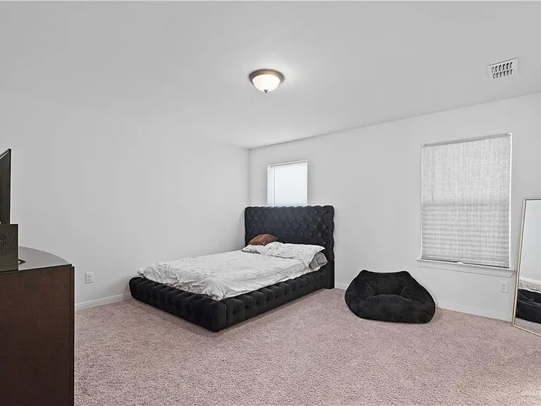 2307 N 26th Dr — Photo 13