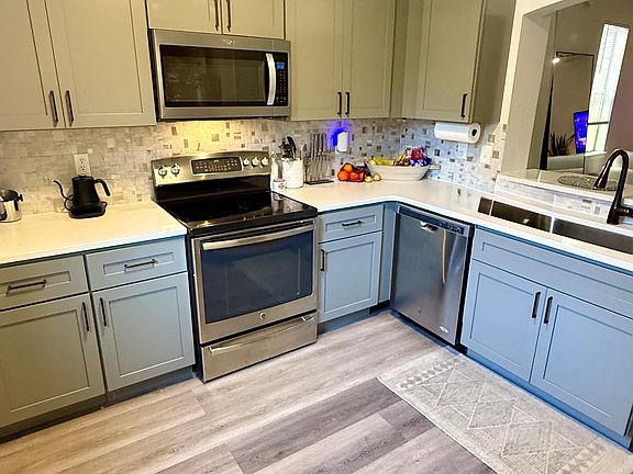 5th image of 103 Vista Verdi Cir Unit 121