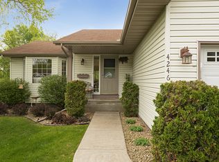 4246 Spruce Rd, Saint Bonifacius, MN 55375