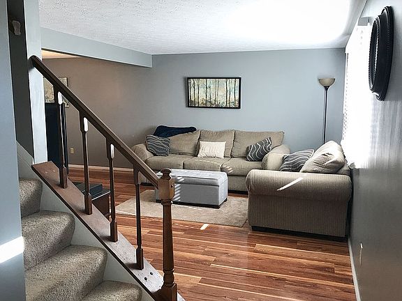 5th image of 4624 Tudor Ln