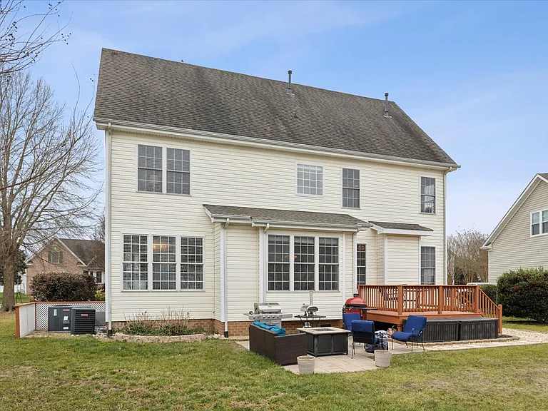 23140 Harbor Towne Dr — Photo 36