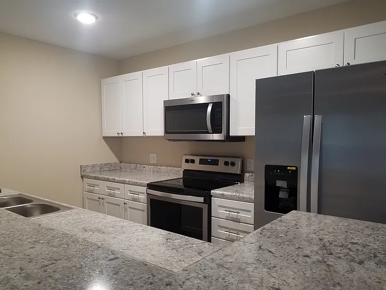 2813 Rocking Chair Way — Photo 2