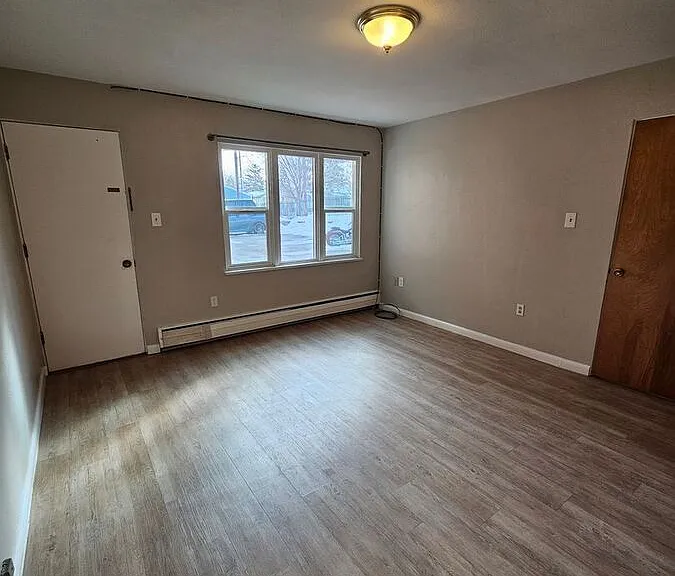 227 Hauser Blvd #B — Photo 7