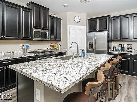 5th image of 7040 Denio Island St