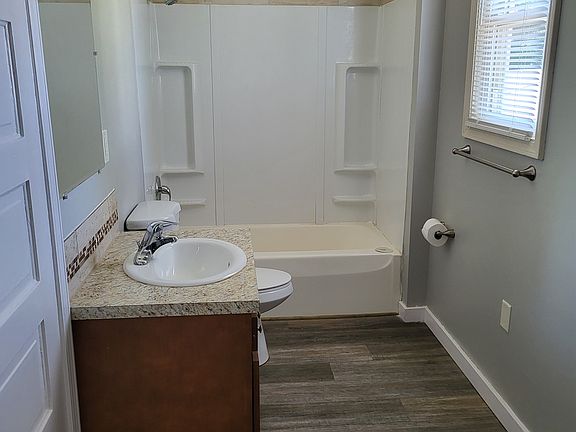 2nd image of 3021 Vermont Ave SW #1