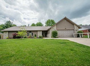 109 E Andrew Ave, Springdale, AR 72764