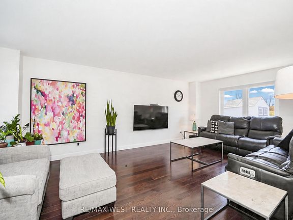 5th image of 4296 Claypine Rise
