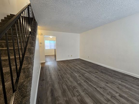 3rd image of 1414 E 9th St Unit 2