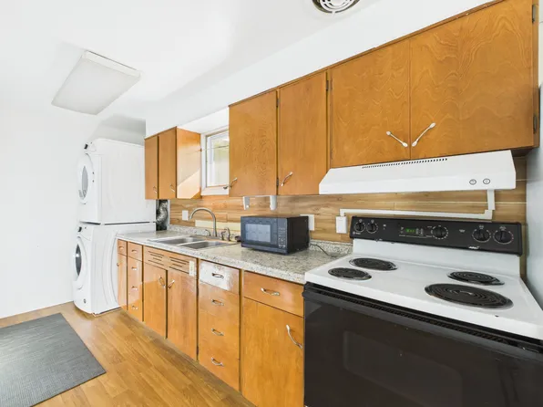 518 Halvorson Rd #1, Fairbanks, AK 99709