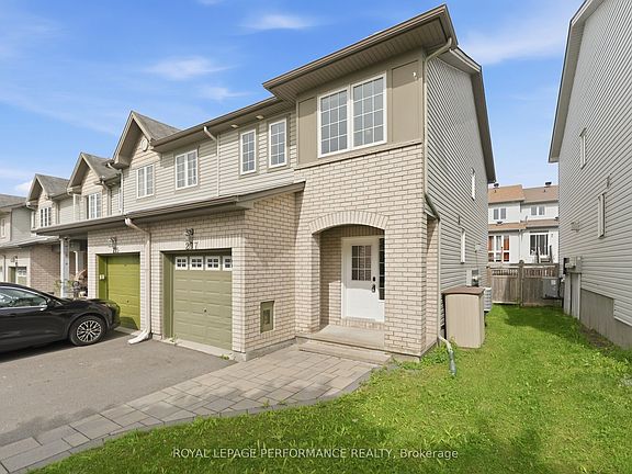 2nd image of 277 Rolling Meadow Cres
