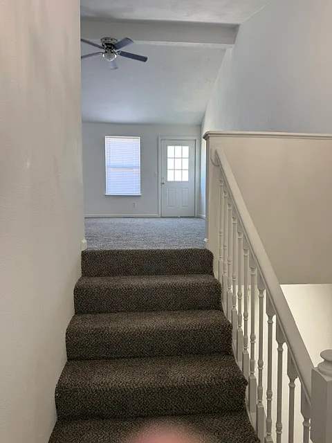3 bed, 2200 sqft, $1,500 — Photo 2