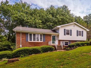 215 Sunset Blvd, Greeneville, TN 37743