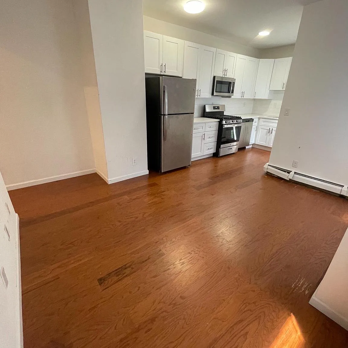 1 bed, 800 sqft, $1,650 — Photo 2