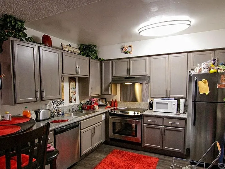 Ethan Terrace — Photo 10