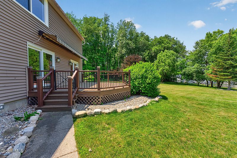 5th image of 88 Oak Valley Way