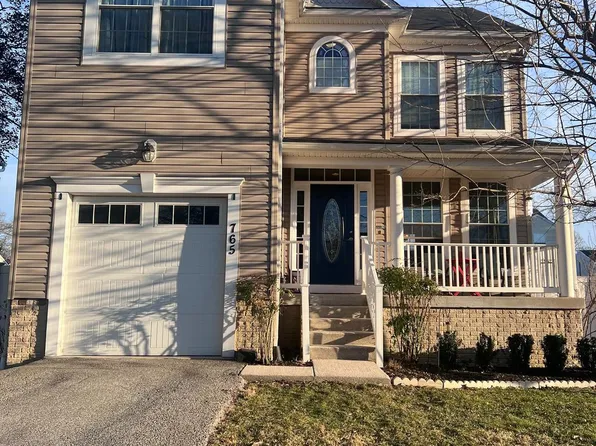 765 209th St, Pasadena, MD 21122