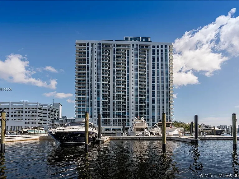 17301 Biscayne Blvd #1702 — Photo 10