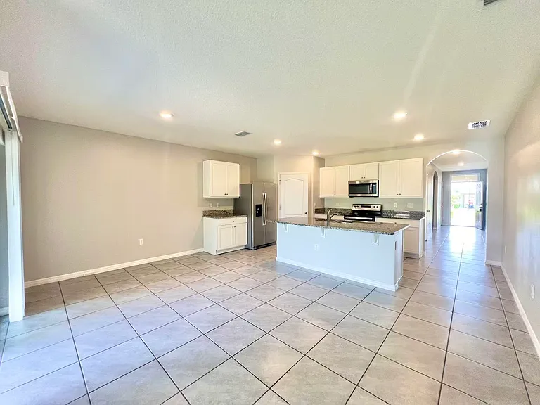 5530 Galloping Dr — Photo 5