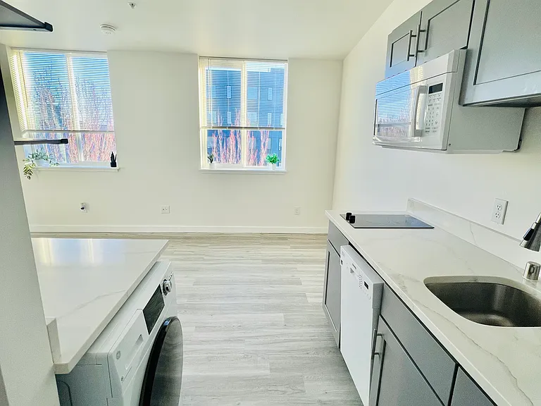 Unit 403 - $1,195, available to rent now