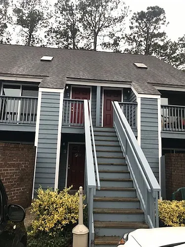 141 Colonial Cir #B8 Photo 1