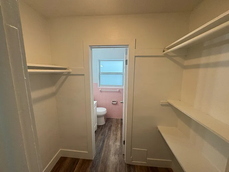 1821 Thomas St #2 — Photo 10