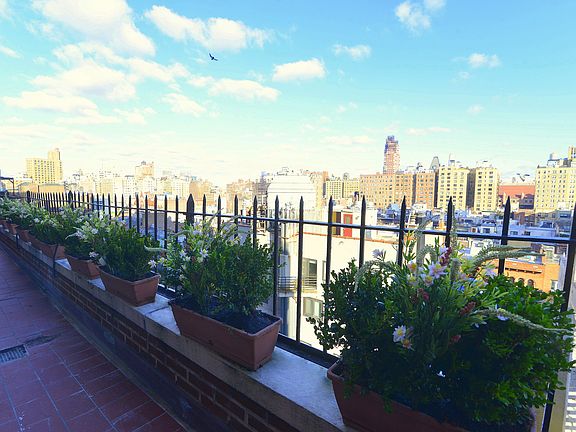 4th image of 23 W 73rd St APT 914