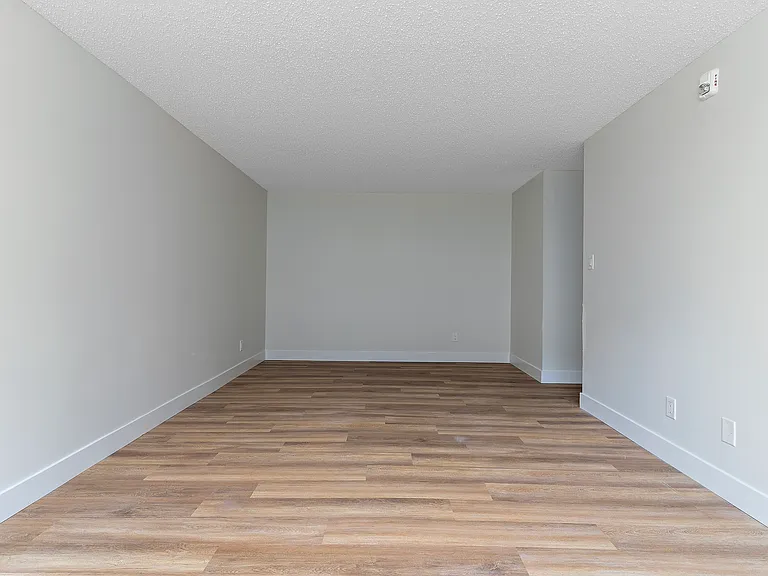 10630 114th St NW — Photo 16