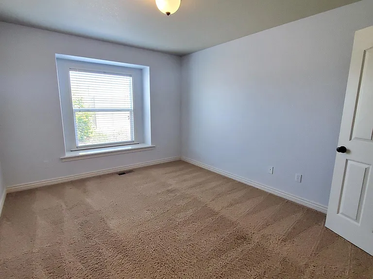 1828 E Serchio Ct — Photo 31