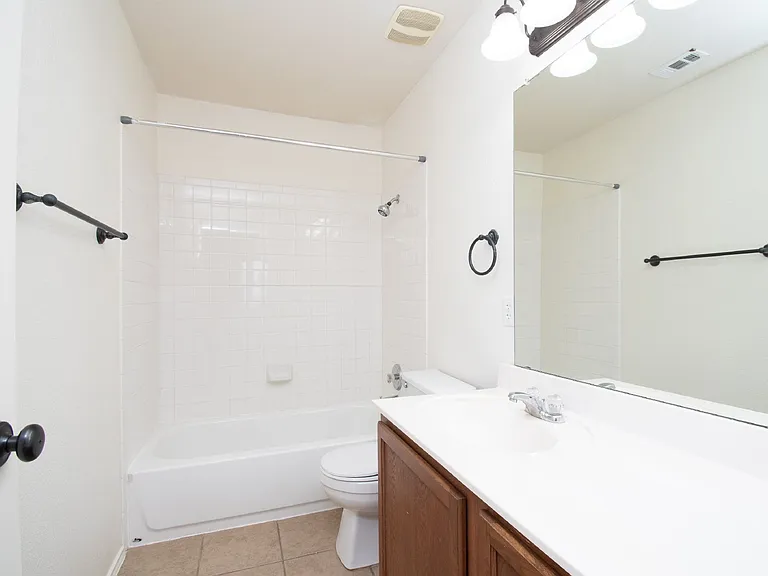 4902 Selenite Ct — Photo 20