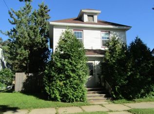 317 E Conant St, Portage, WI 53901