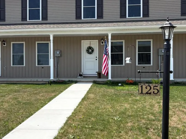 125 Homestead Dr, Gettysburg, PA 17325