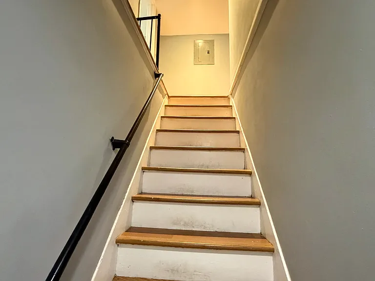 30 Riverview St #2 — Photo 13