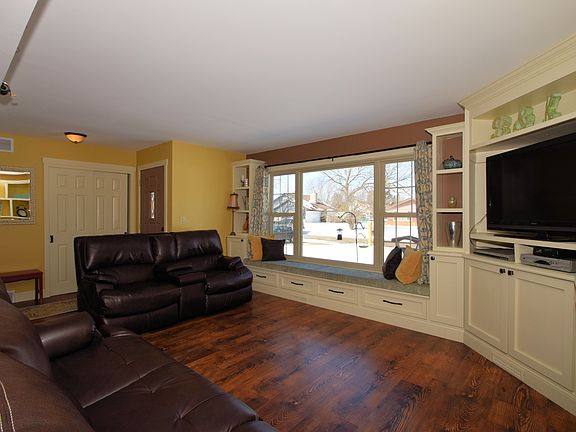 2nd image of 7977 Chapel Hill Ct S