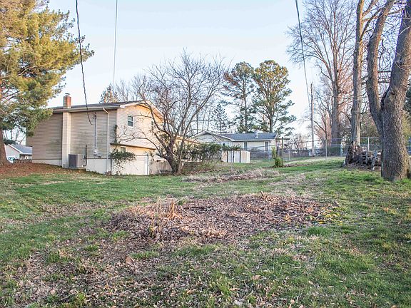4th image of 119 Weisbrook Ln