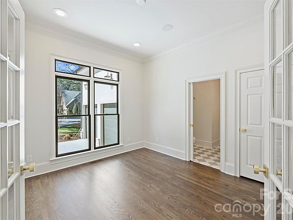 5th image of 18802 Pentwater Ct