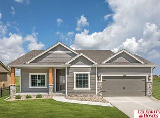 17840 Camden Ave, Omaha, NE 68116