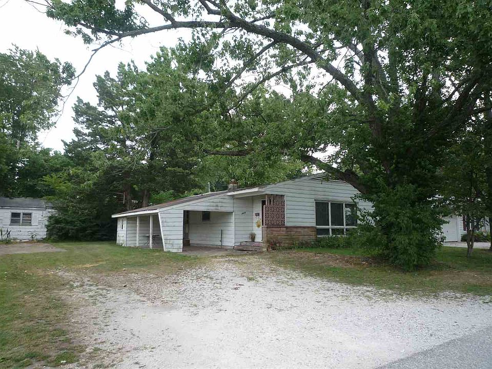 2nd image of 1404 Ridgeway Ave