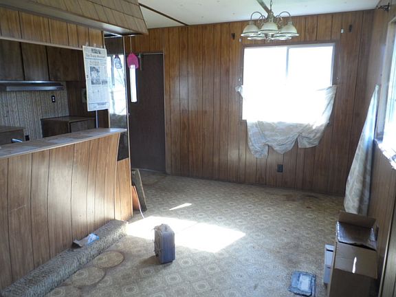 4th image of 512 1/2 Jefferson St