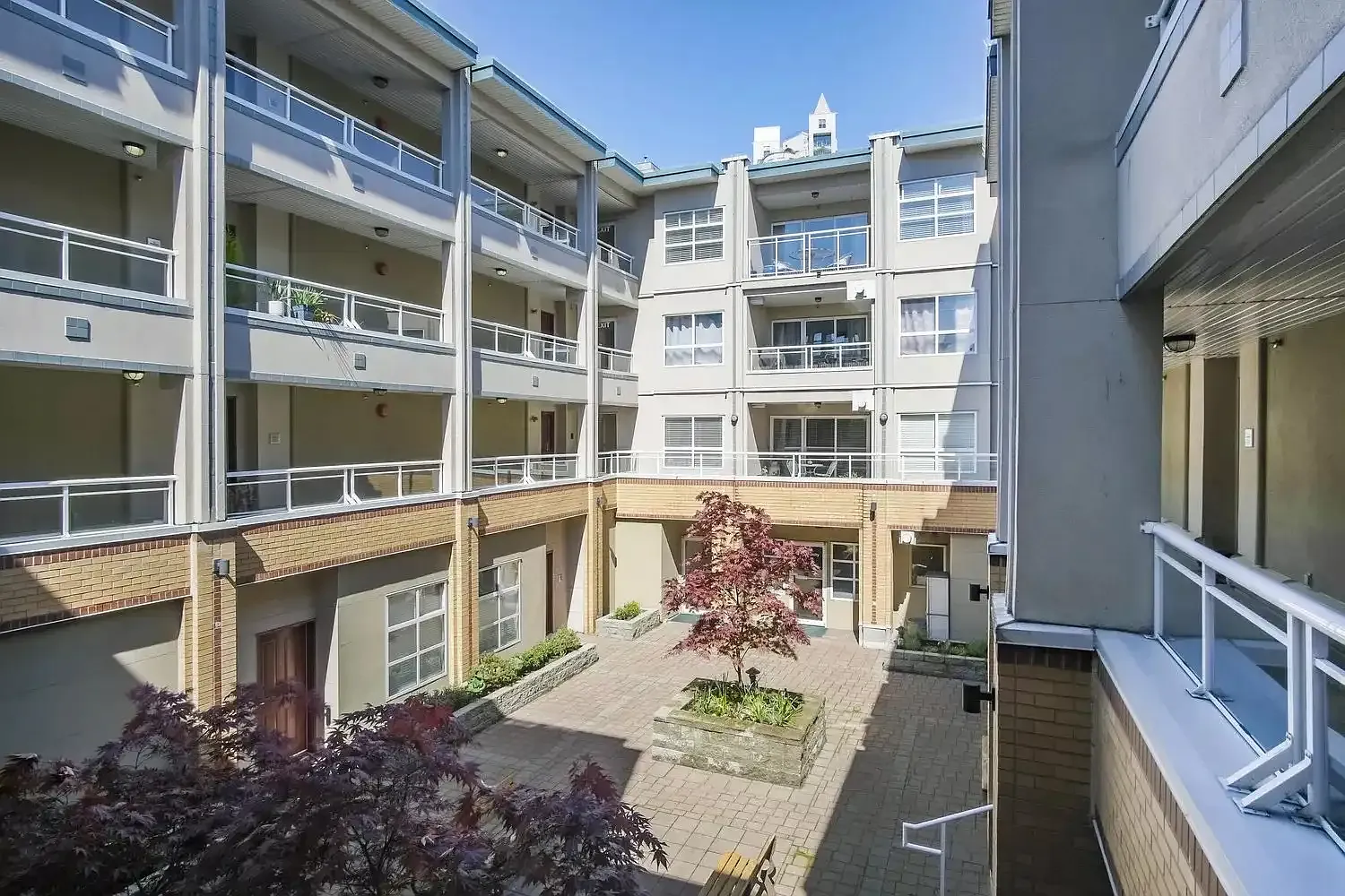 2 bed, 1000 sqft, $3,750 — Photo 3