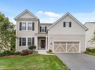 27 Autumn Ridge Dr #27, Hopkinton, MA 01748