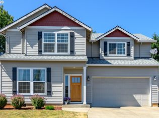 322 NW Pacific Hills Dr, Willamina, OR 97396