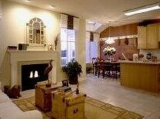 25639 America Sq, South Riding, VA 20152