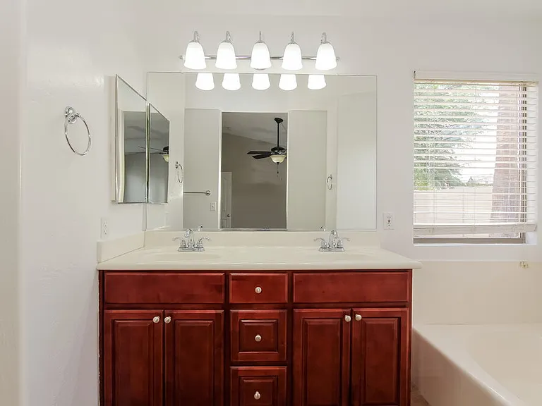 305 N Abalone Dr — Photo 14