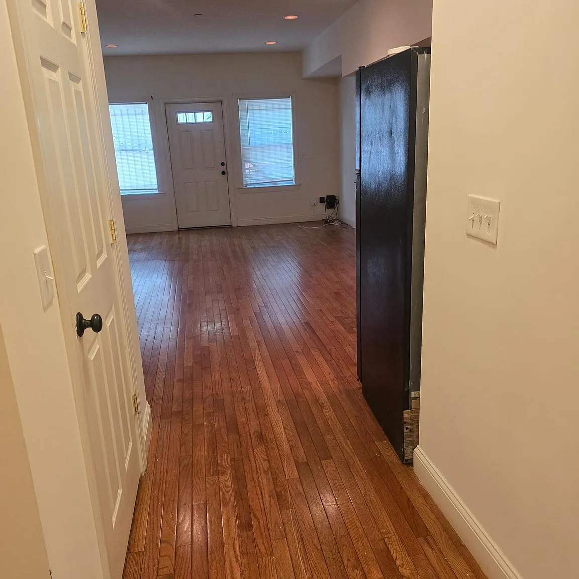 3 bed, 2286 sqft, $1,850 — Photo 3