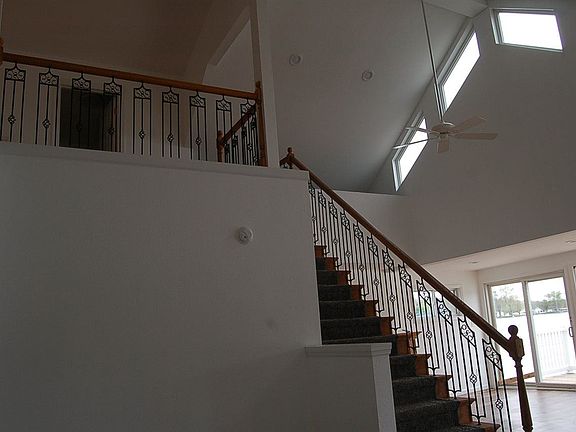 5th image of 808 Swains Lake Dr