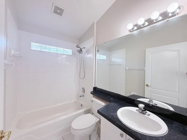 2634 Meadow Oaks Loop — Photo 15